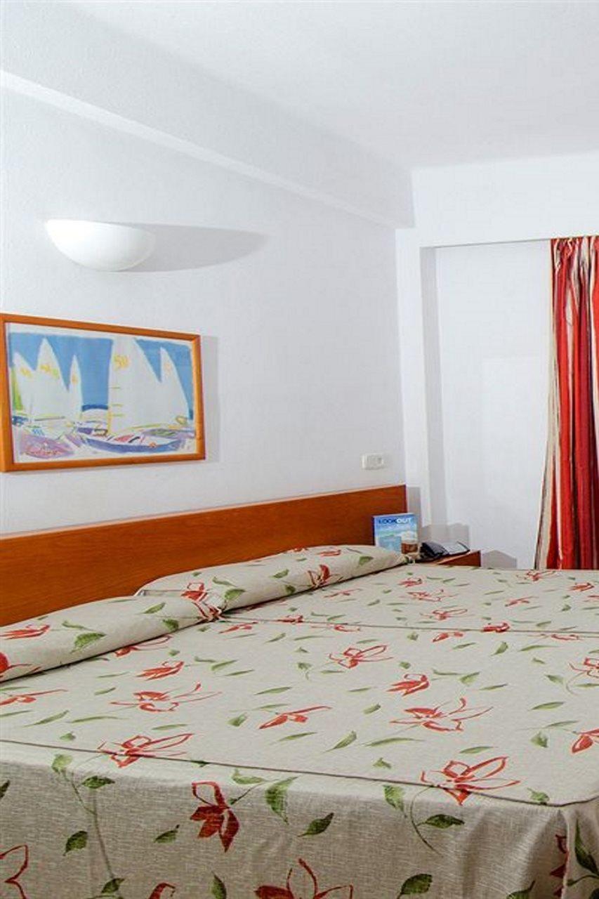 Bellevue Belsana Hotell Puerto Colom Exteriör bild